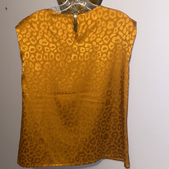 Gold leopard print top - Picture 2 of 2